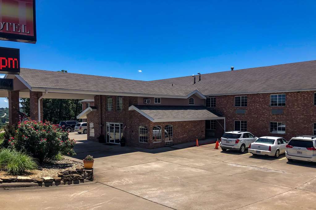 Mini-hôtel Rodeway Branson, Brick House 3*