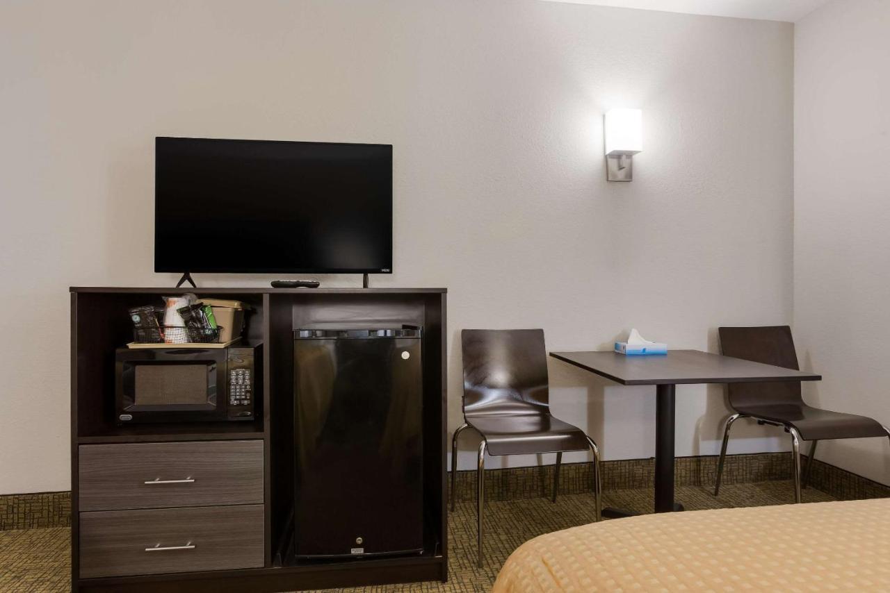 Rodeway Branson, Brick House Locanda Branson